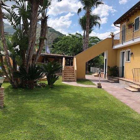 Casa Vacanze Alcantara Gaggi ภายนอก รูปภาพ