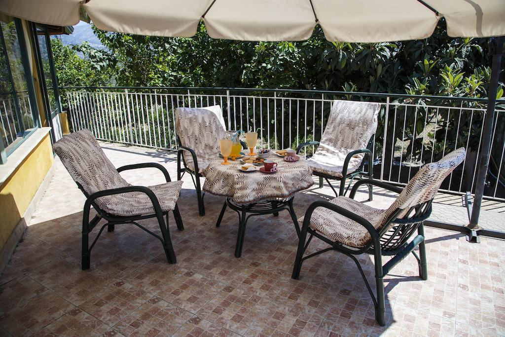 Casa Vacanze Alcantara Gaggi ภายนอก รูปภาพ