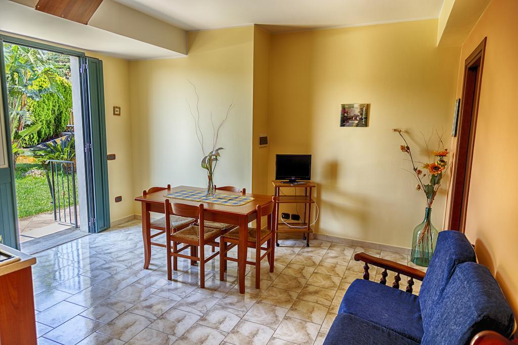 Casa Vacanze Alcantara Gaggi ห้อง รูปภาพ