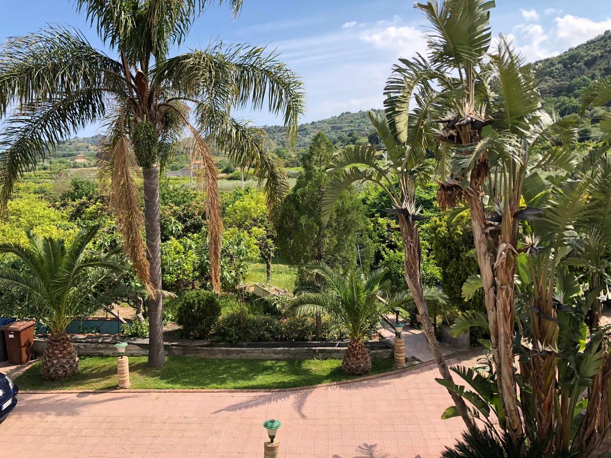 Casa Vacanze Alcantara Gaggi ภายนอก รูปภาพ