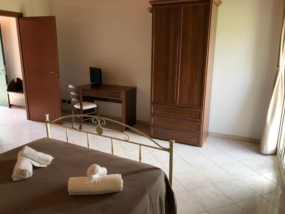 Casa Vacanze Alcantara Gaggi ภายนอก รูปภาพ