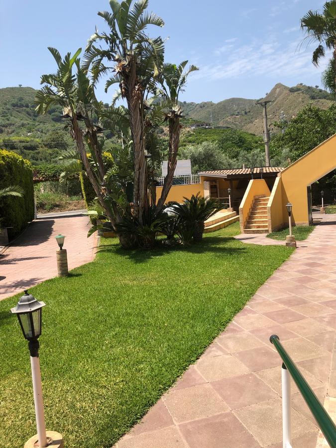 Casa Vacanze Alcantara Gaggi ภายนอก รูปภาพ